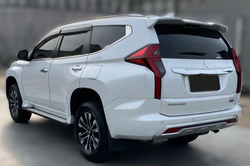 Mobil Bekas Mitsubishi Pajero Sport Dakar Ultimate 4x2 A/T 2022