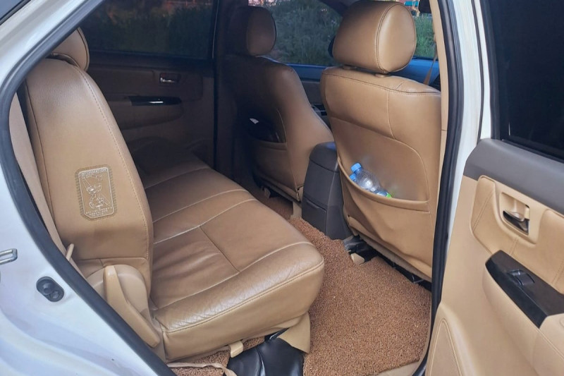 Mobil Bekas Toyota Fortuner G TRD Sportivo A/T 2013