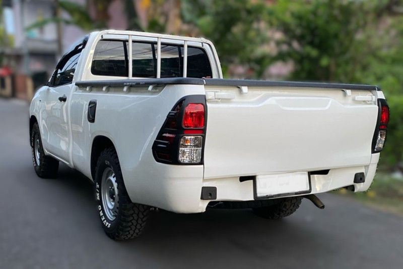 Mobil Bekas Toyota Hilux 2.0 SC 4x2 M/T 2019